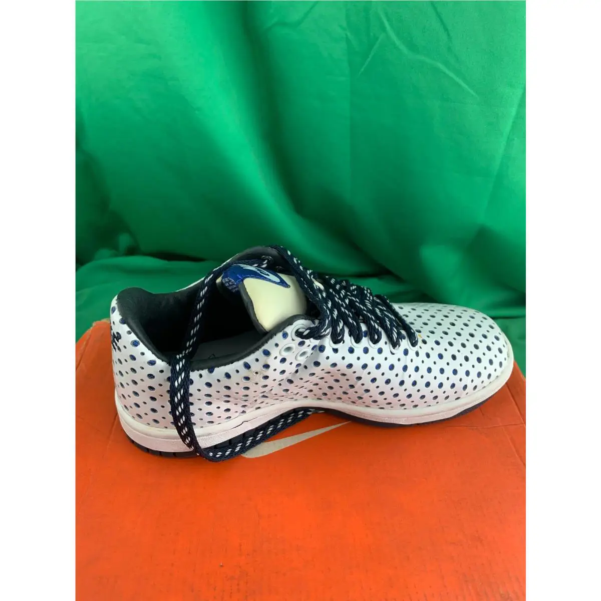 Nike shoes - White 1