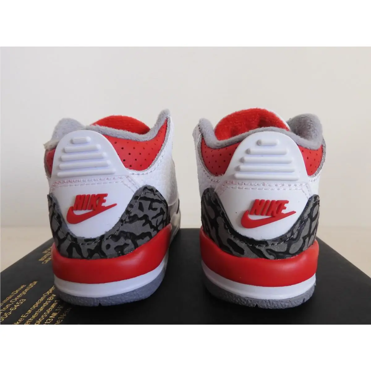 Nike shoes - Air Jordan 3 - Air - White (UPC: 196149218816) 2