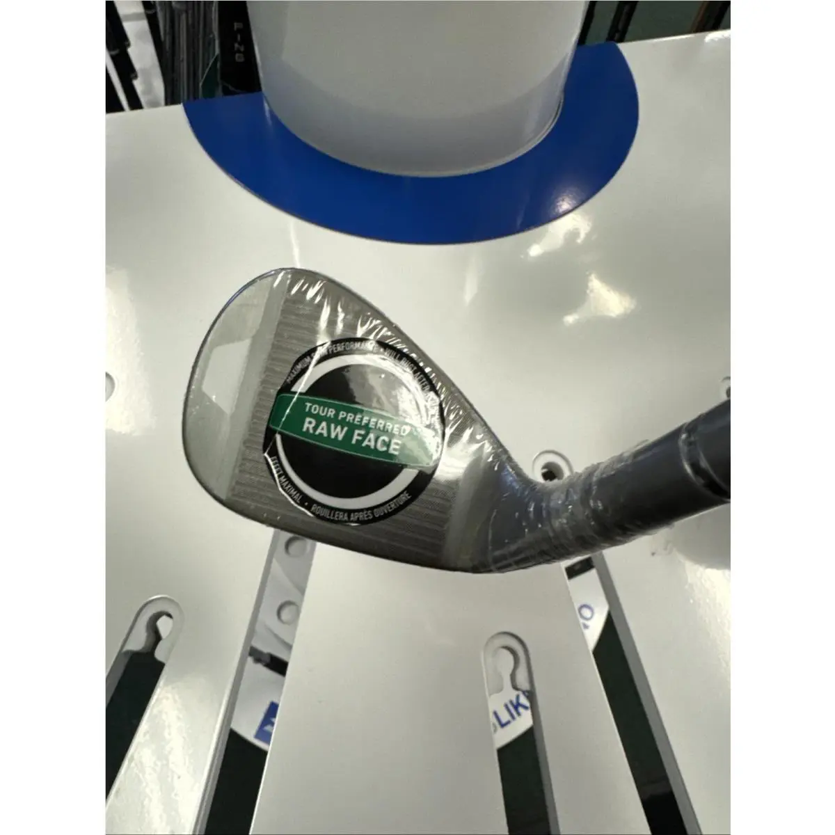 TaylorMade  - True Temper Dynamic Gold 115 Tour Issue - Gold (UPC: 499010265101) 1