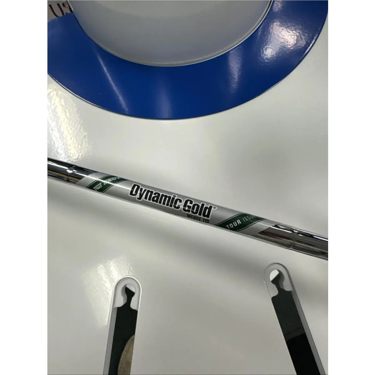 TaylorMade  - True Temper Dynamic Gold 115 Tour Issue - Gold (UPC: 499010265101) 3