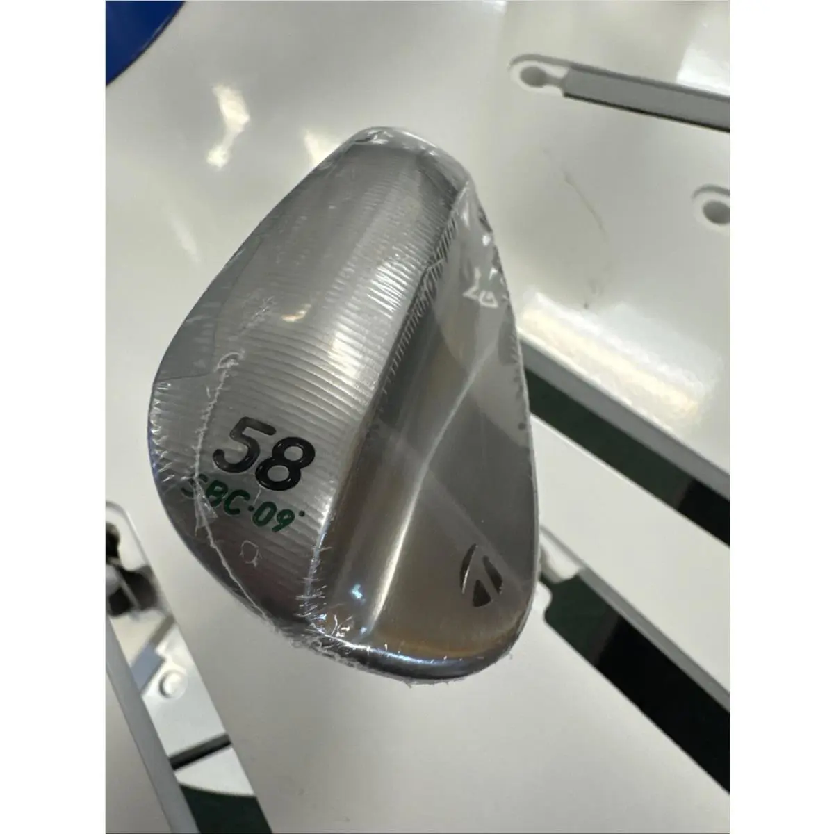 TaylorMade  - True Temper Dynamic Gold 115 Tour Issue - Gold (UPC: 499010265101) 0