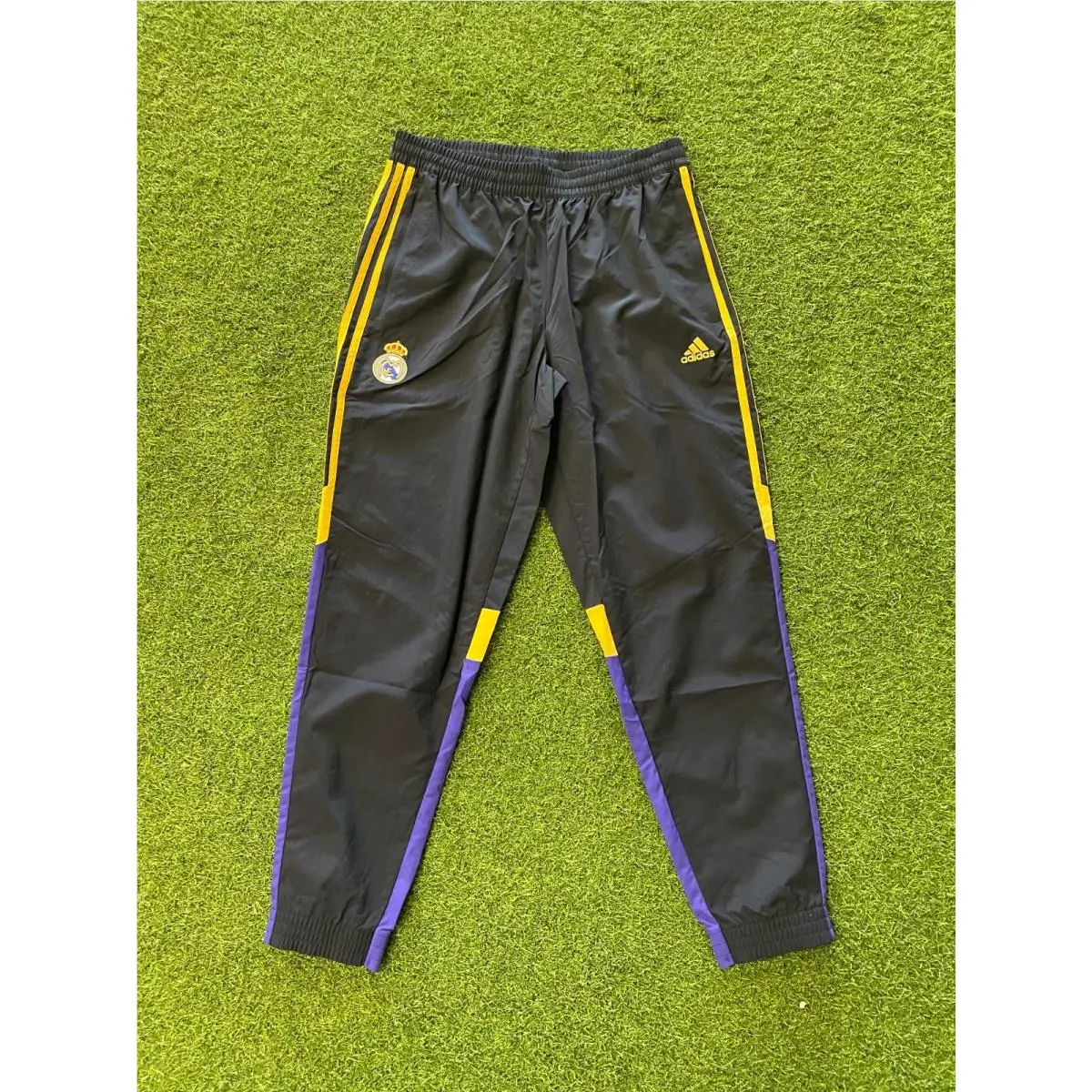 Adidas clothing - Multicolor 4