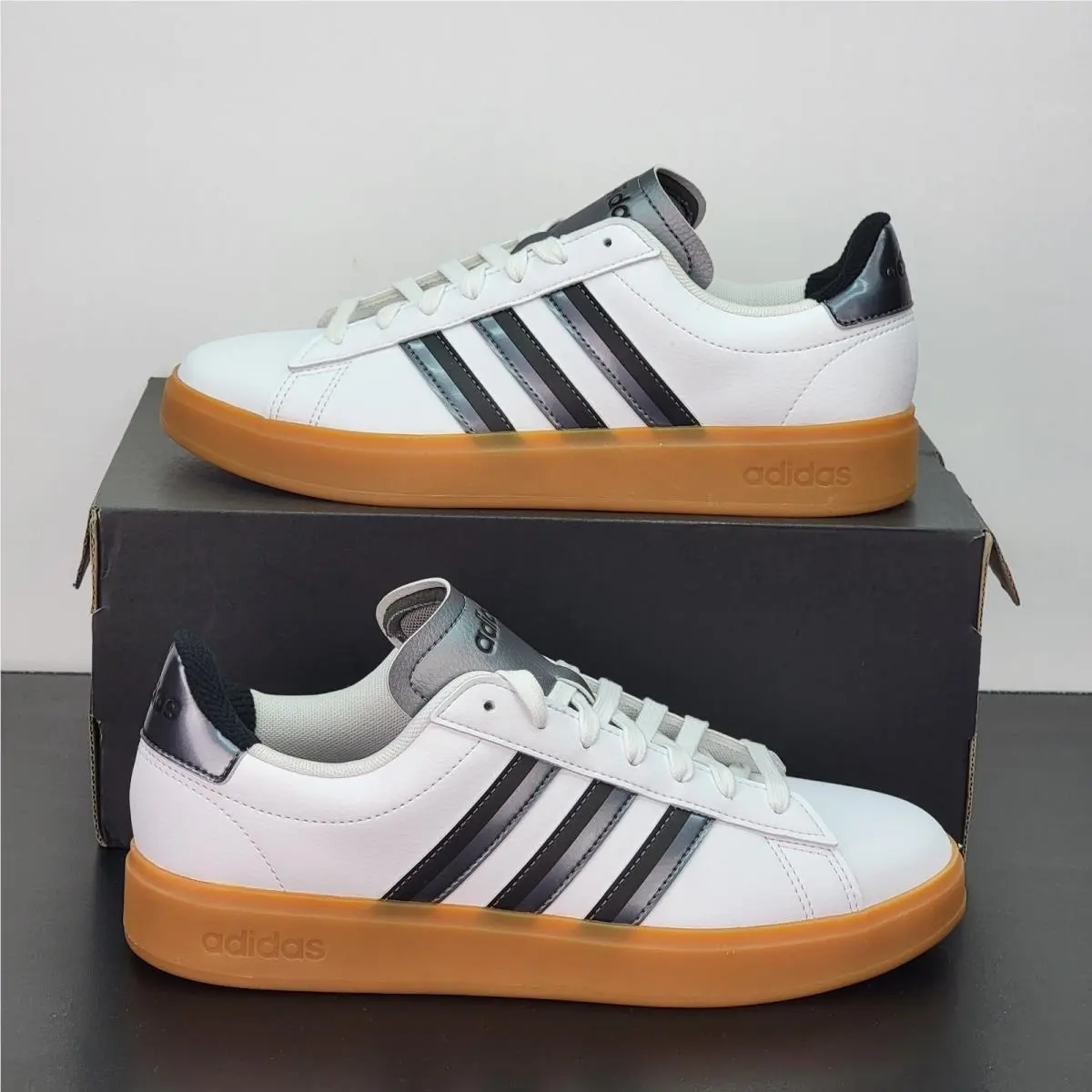 Adidas Grand Court 2.0 Women`s Size 8.5 Athletic Shoes White Casual Sneakers