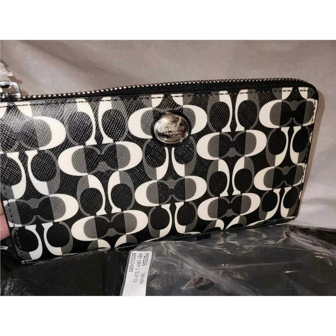 Coach F50526 Signature Peyton Dream C Slim Zip Wallet Organizer Black White