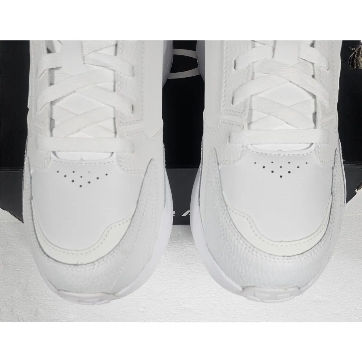 Under Armour shoes - Under Armour Charged Edge - Charged Edge - 3028602 100 - White 2