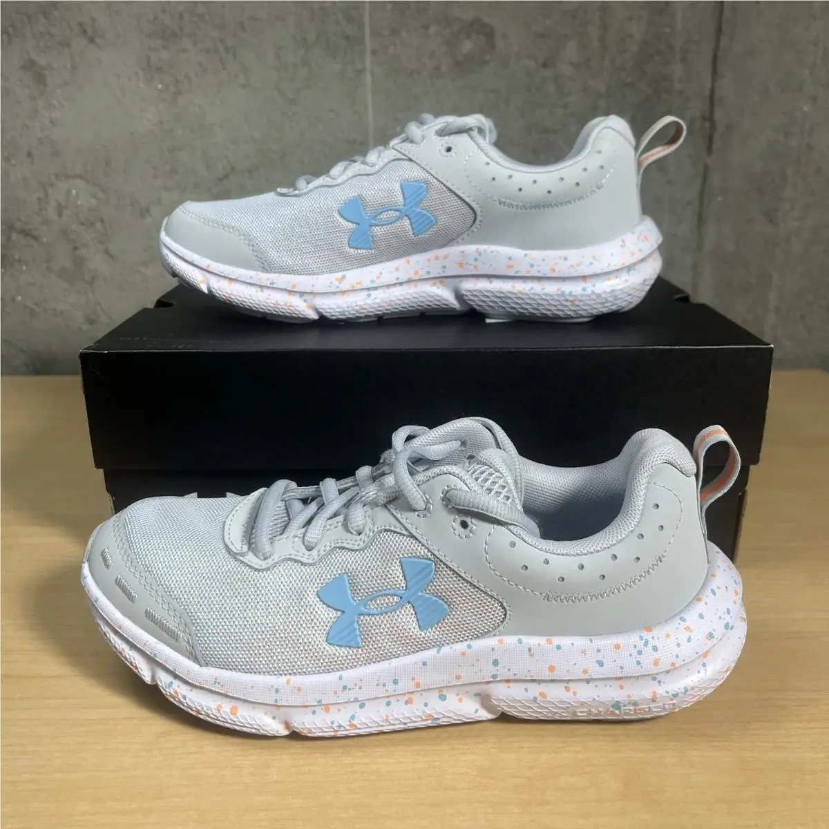 Under Armour shoes - Under Armour Charged Assert 10 - Gray 4