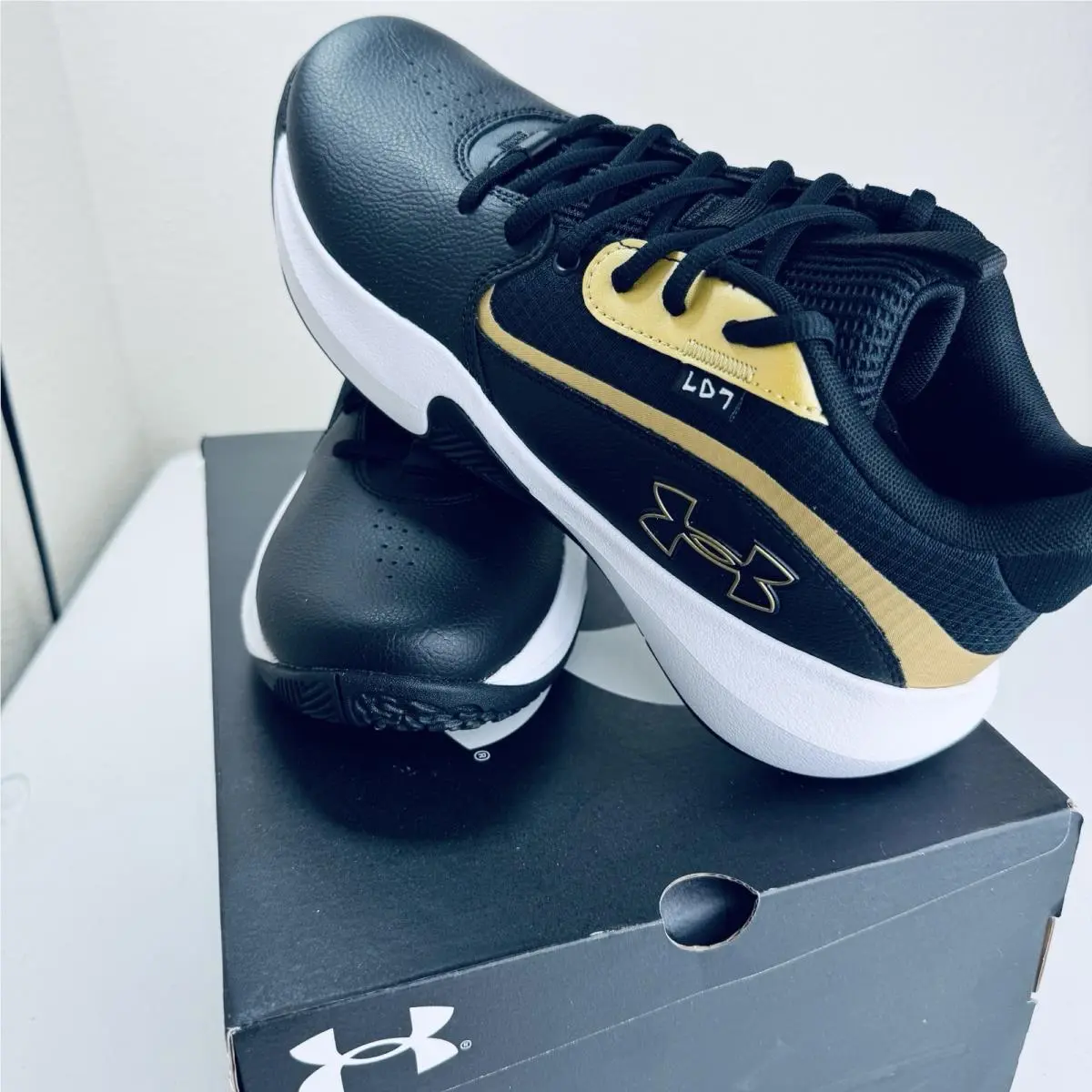 Under Armour shoes - Under Armour Lockdown 7 - Lockdown - 3028512-001 - Black, Manufacturer: Black/Metallic Gold 0