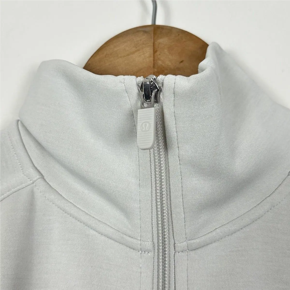 Lululemon clothing - Ivory 1