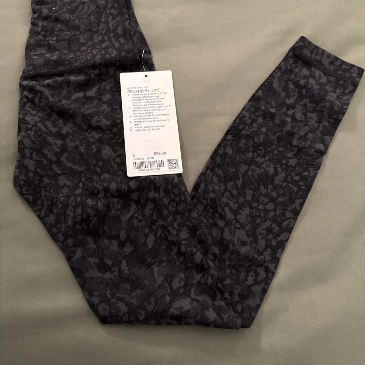 Lululemon clothing - Wild Thing Camo Deep Coal 1