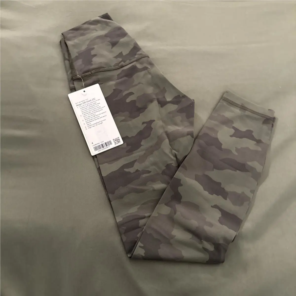 Lululemon clothing - 00677 - 00677 - Heritage 365 Camo Green Twill Multi 1