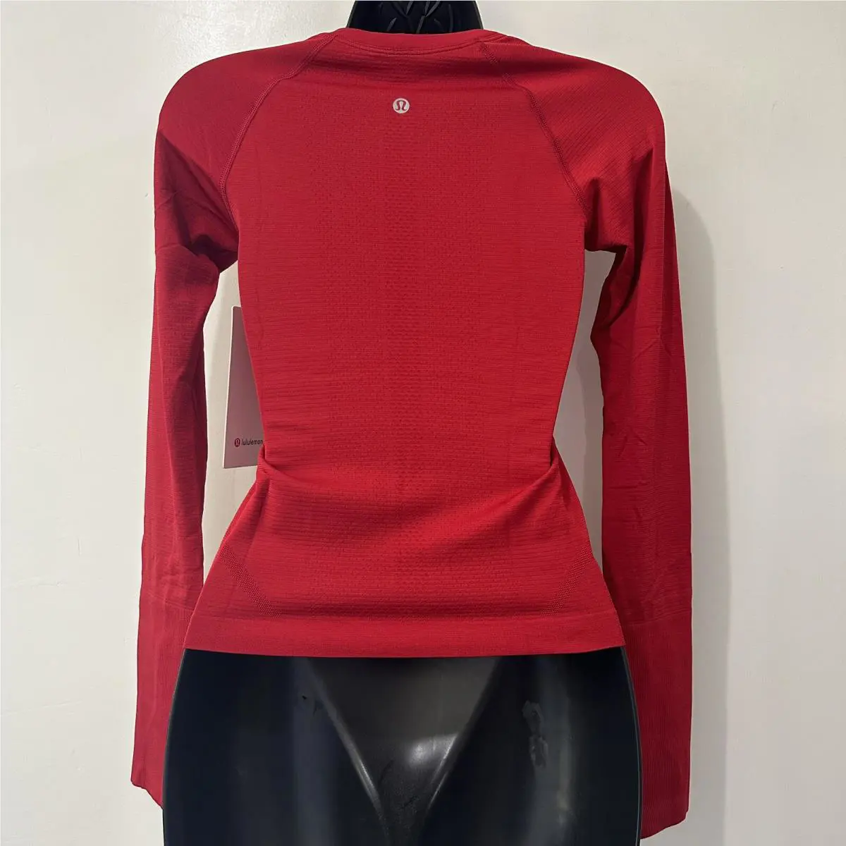 Lululemon clothing - Lululemon Swiftly - Swiftly - Red 1