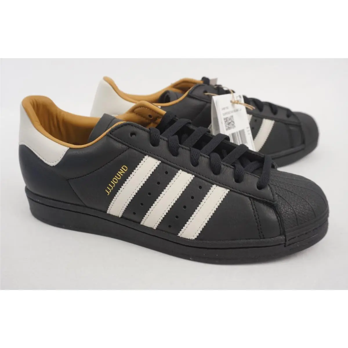 Adidas shoes - Black (UPC: 4067897653920) 0