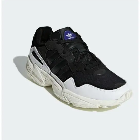 Adidas shoes - Cloud White / Core Black / Off White (UPC: 191530502055) 1