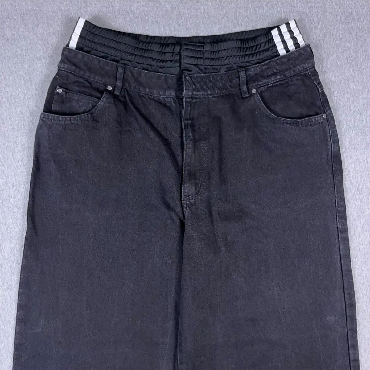 Adidas clothing - Black (UPC: 745278222586) 0