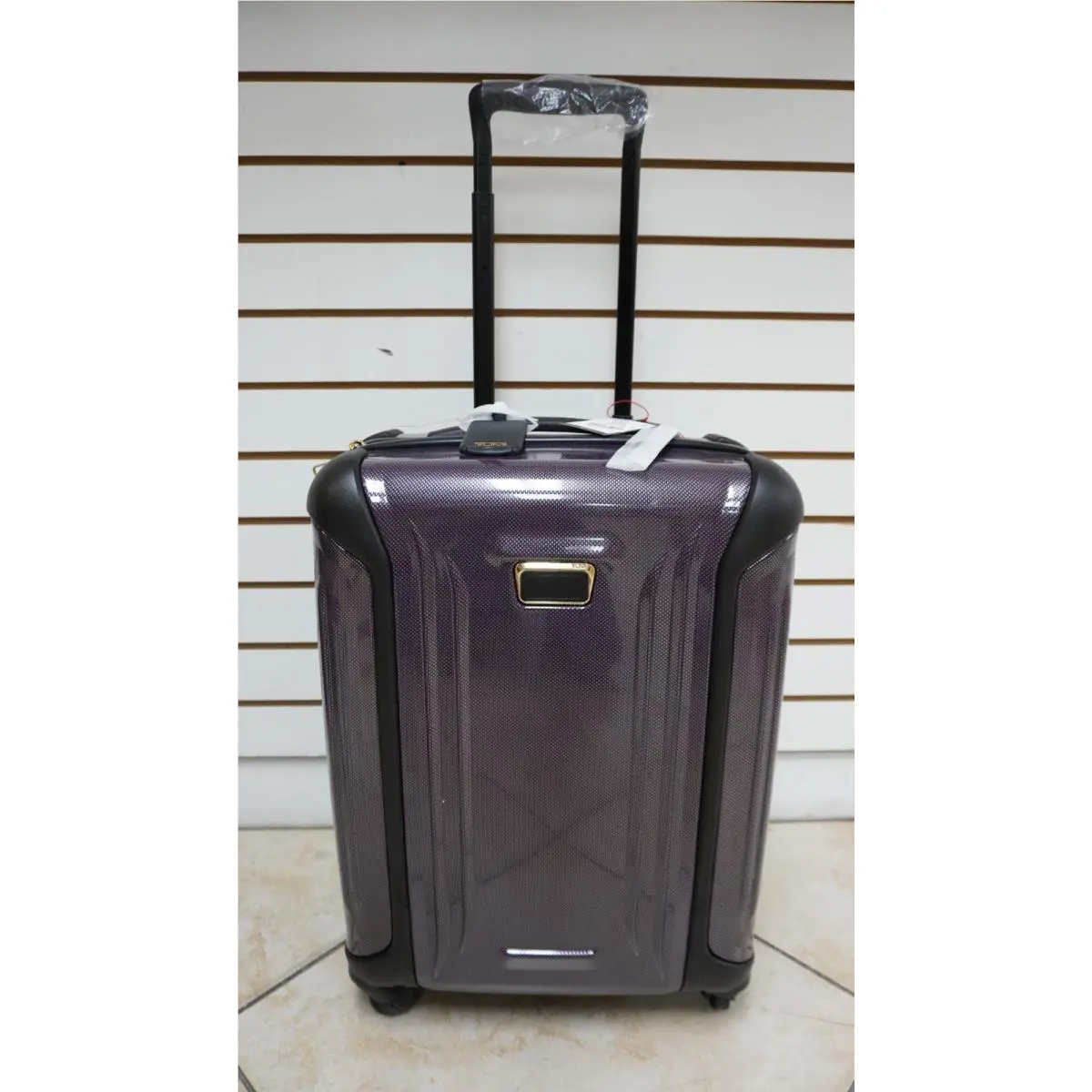 Tumi Vapor 22” Continental Carry-on Hardcase Spinner Luggage Purple