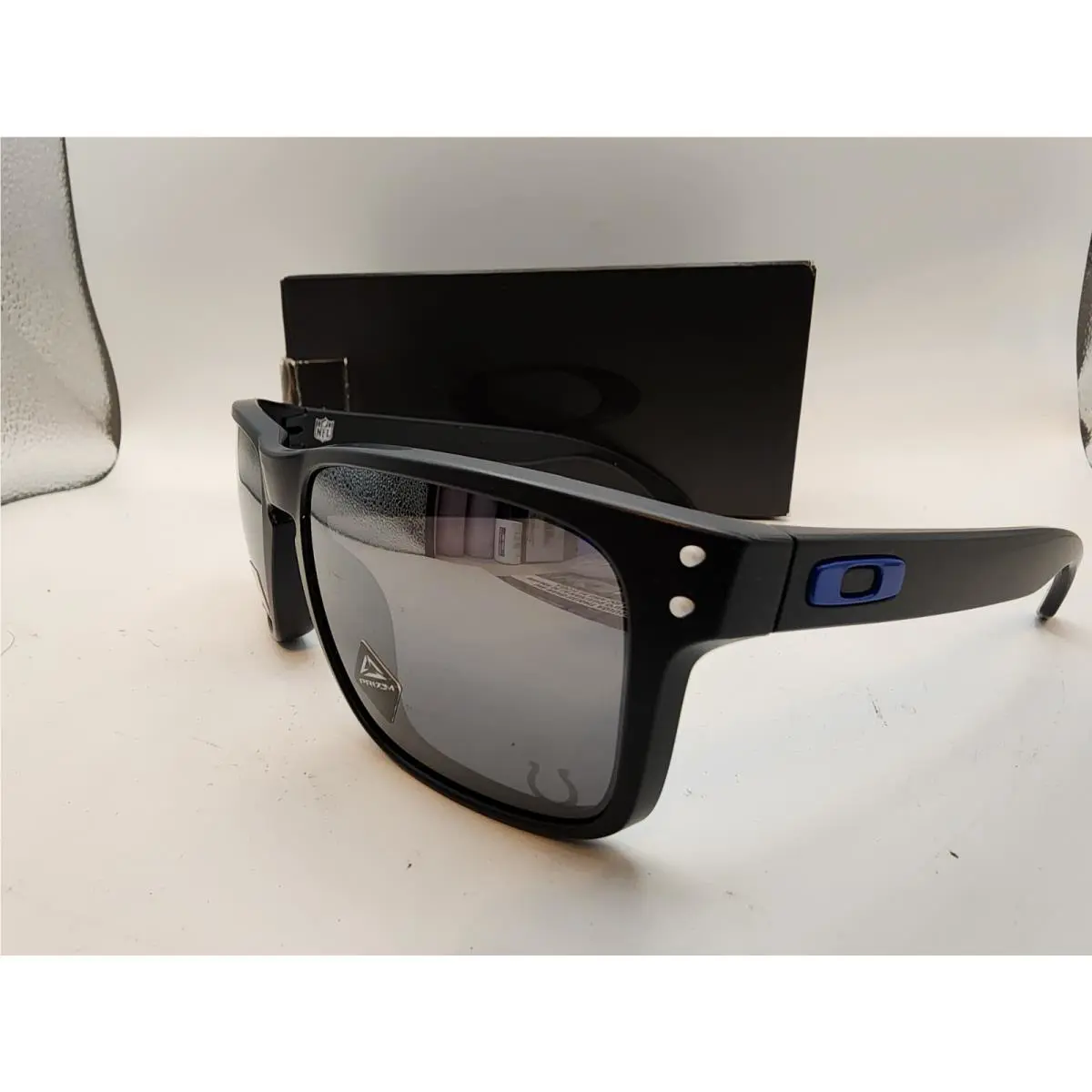 Holbrook OO9102-M3 Indianapolis Colts Nfl Sunglasses by Oakley