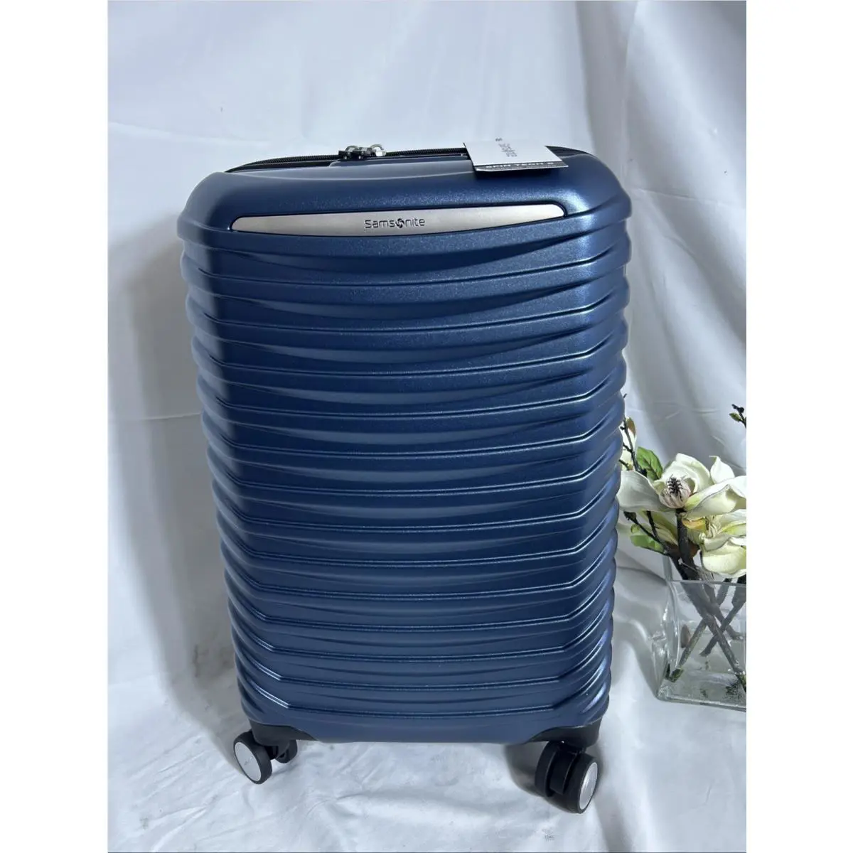 Samsonite Spin Tech 6 21 Carry-on Spinner Expandable Lagoon Blue Lightweight