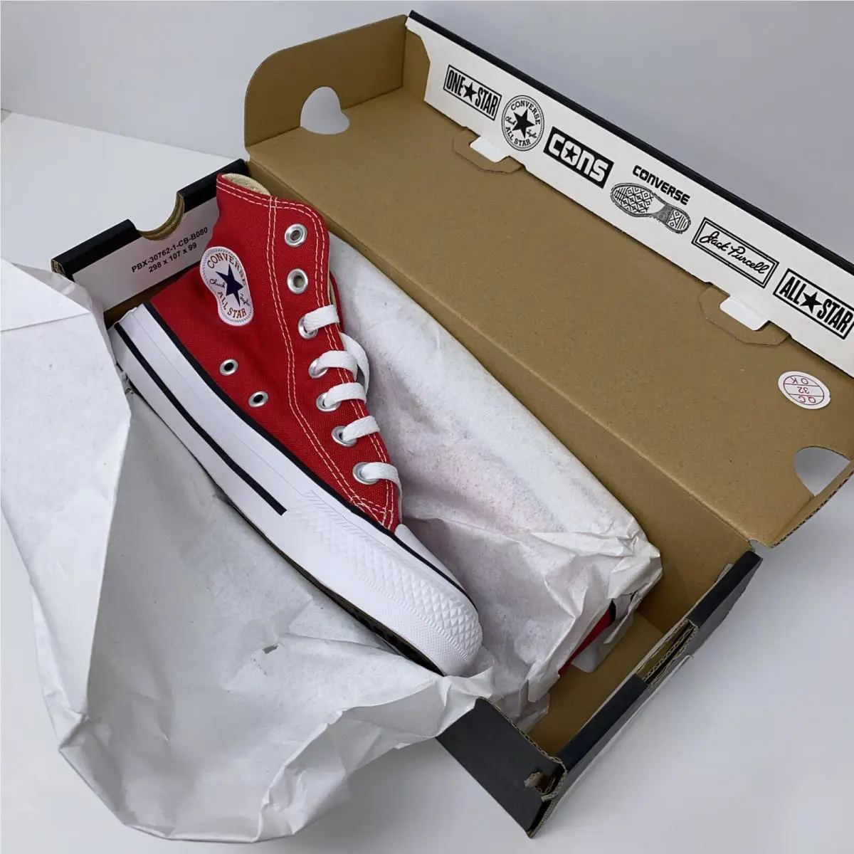 Converse shoes - Converse Chuck Taylor All-Star Hi - M9621 - Red 9