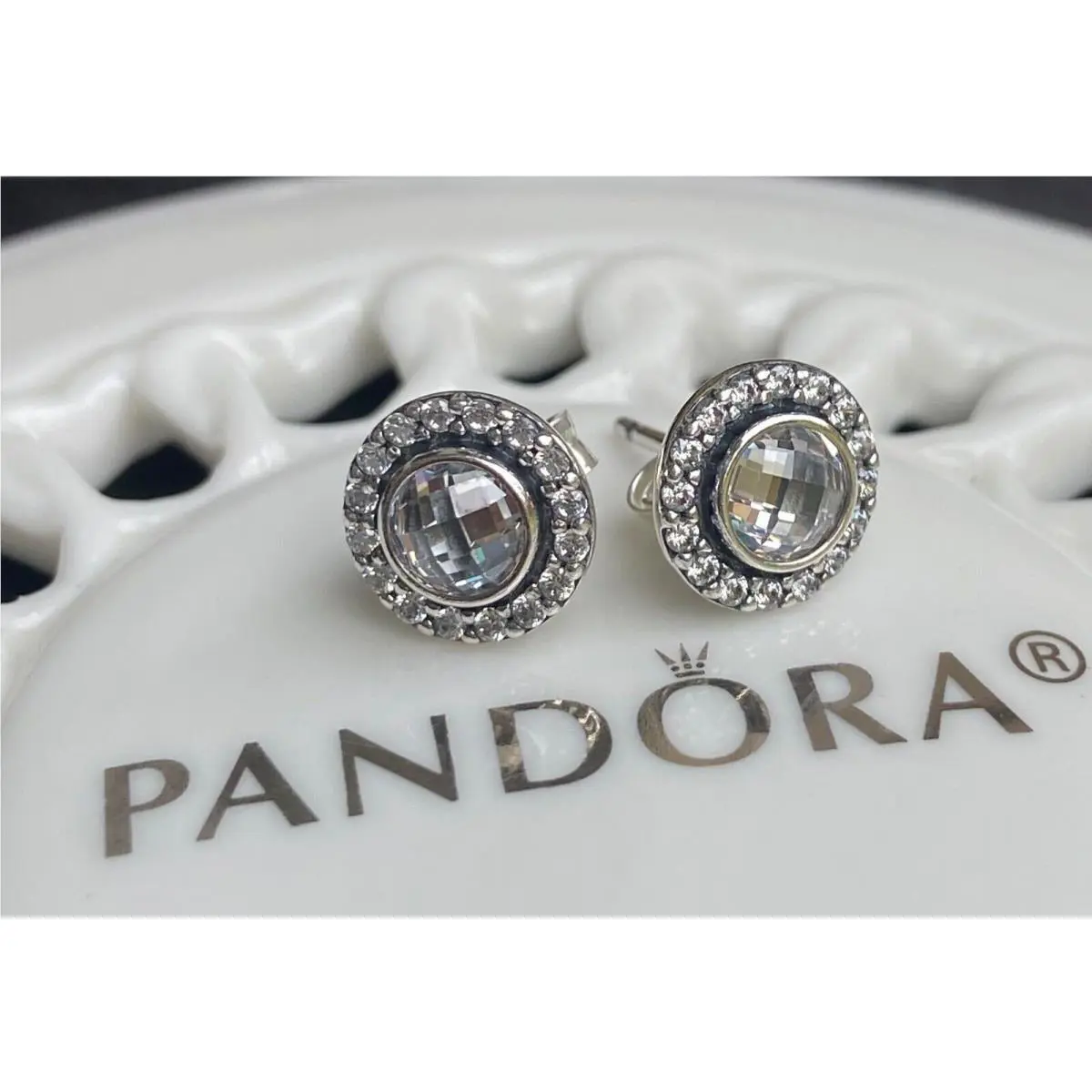 Pandora Brilliant Legacy Stud Earrings 290553CZ