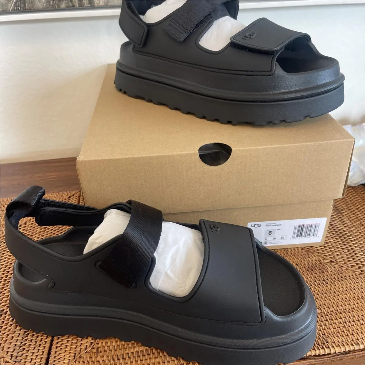 Ugg Wmns Goldenglow Sandal Black 1152685-BLK Women`s Size 9 W Box