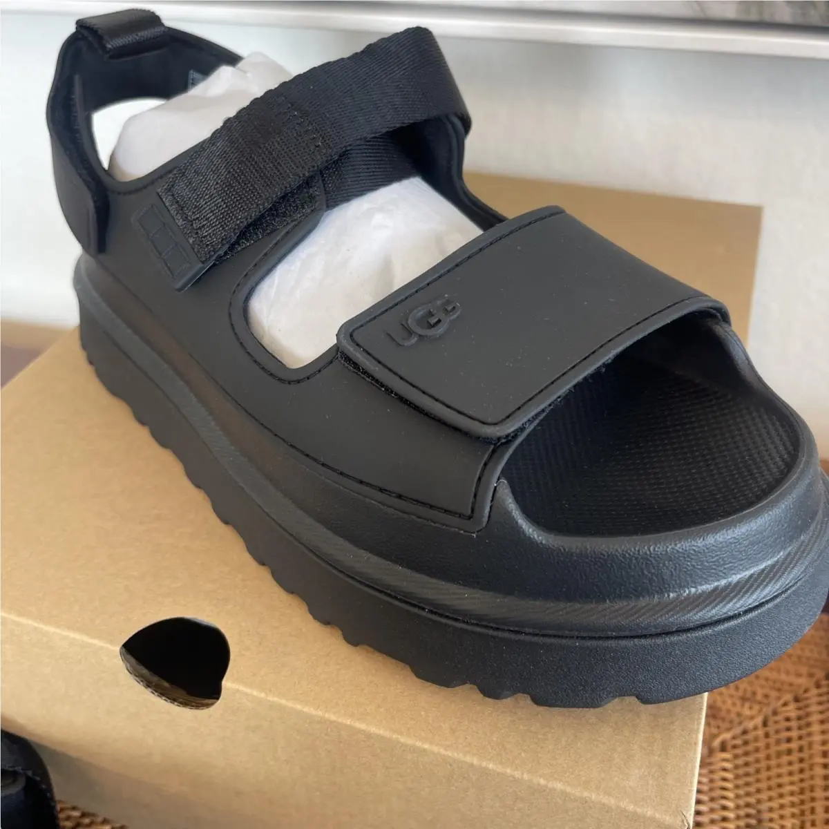 UGG shoes - UGG Goldenglow - Goldenglow - 1152685-BLK - Black (UPC: 197634010748) 2