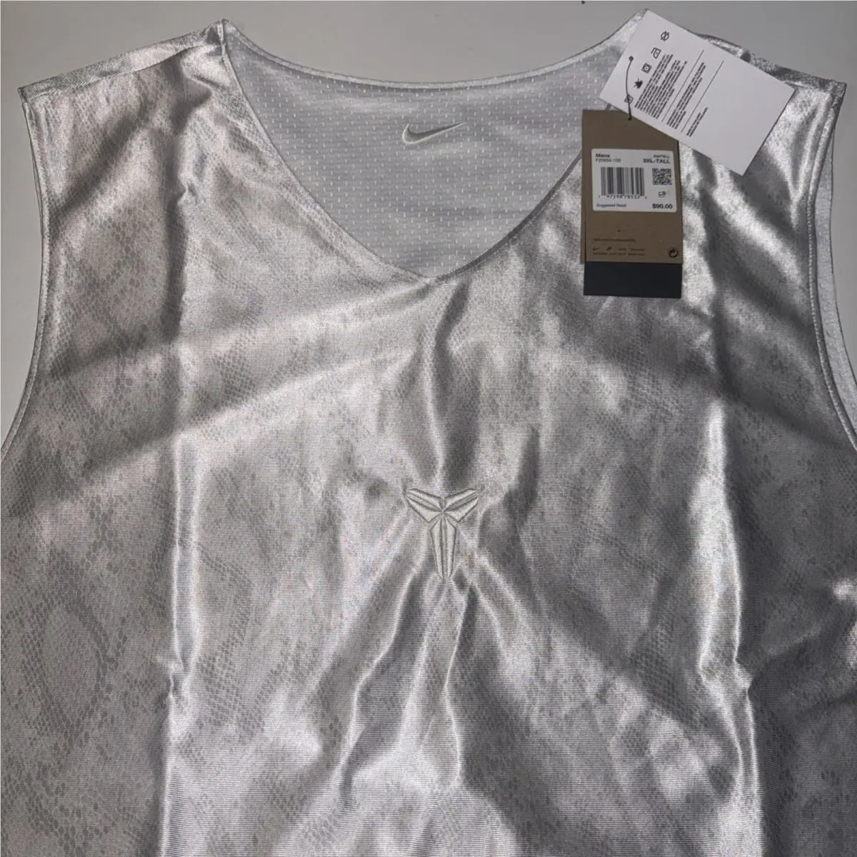 Nike clothing - Nike Kobe - Kobe - White (UPC: 197596705324) 0