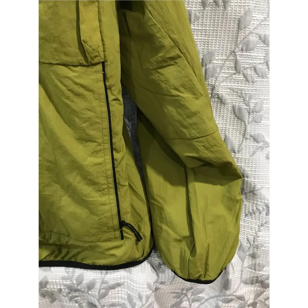 Nike clothing - Moss Green (UPC: 197597263533) 2