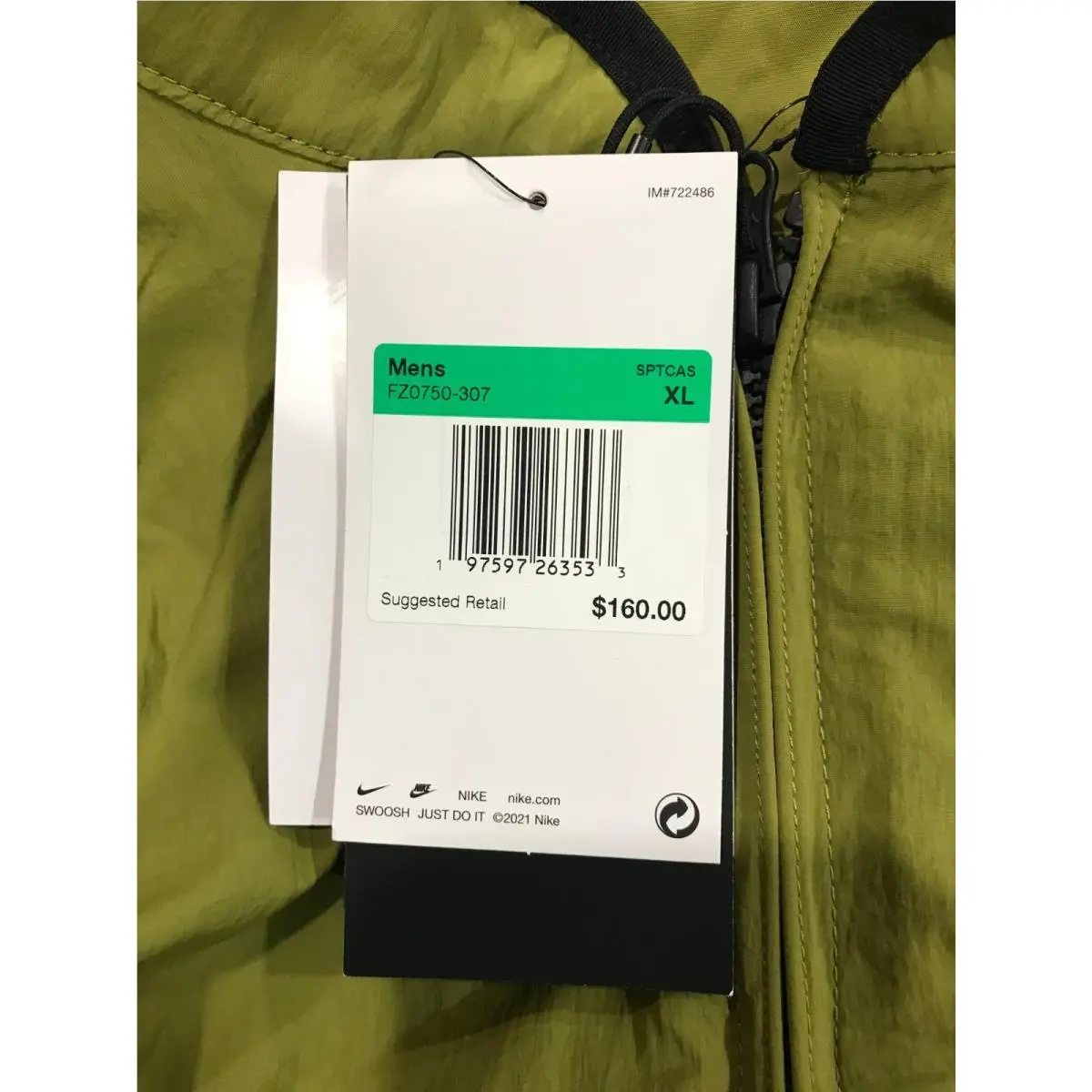 Nike clothing - Moss Green (UPC: 197597263533) 5