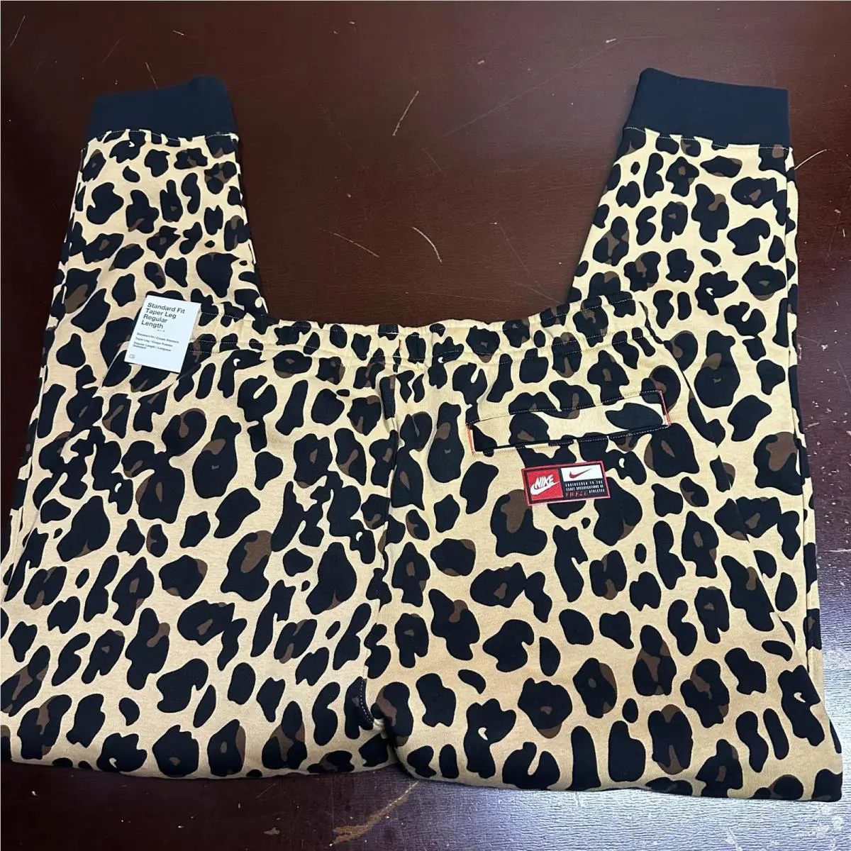 Nike clothing - Brown 2