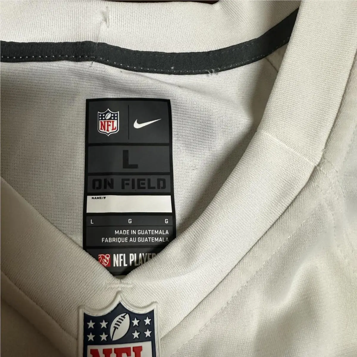 Nike clothing - White 3