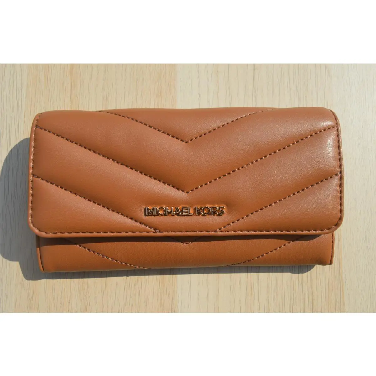 Michael Kors Jet Set Large Trifold Wallet in Luggage