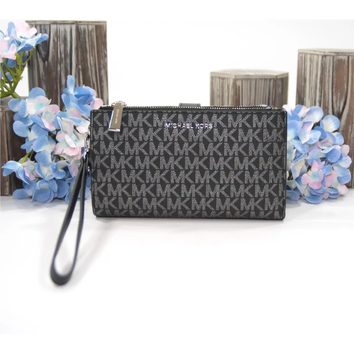 Michael Kors Jet Set Black Silver Metallic Logo Double Zip Phone Wristlet