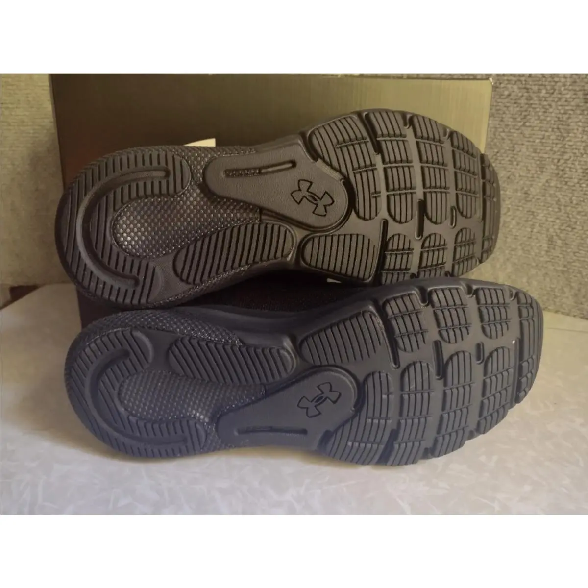 Under Armour shoes - Under Armour HOVR Turbulence 2 - 3026525-001 - Black 16