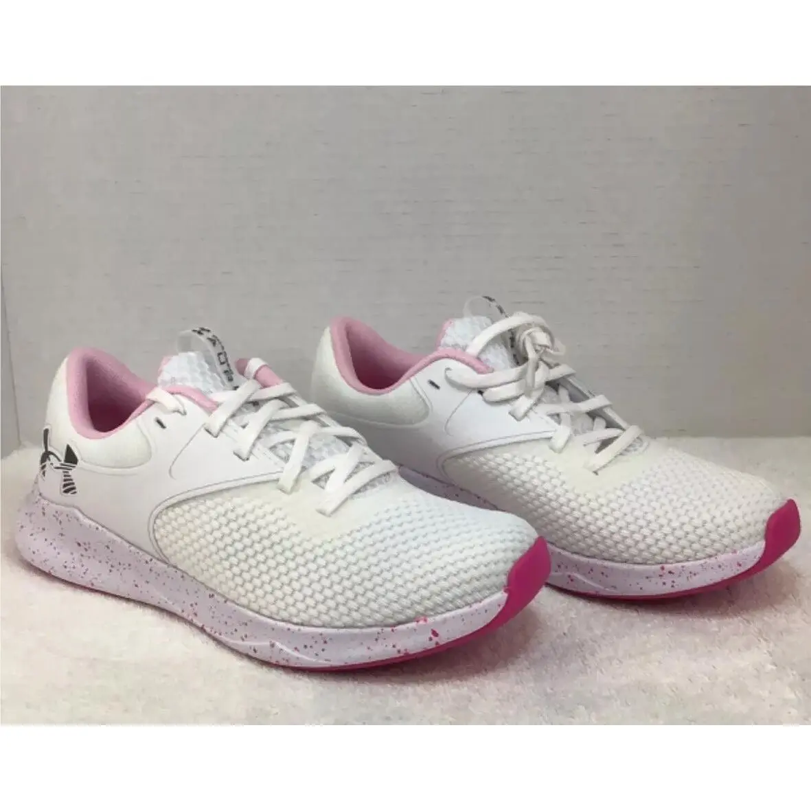 Under Armour shoes - Under Armour Charged Aurora 2 - 3026328-100 - WHT/PNK 15