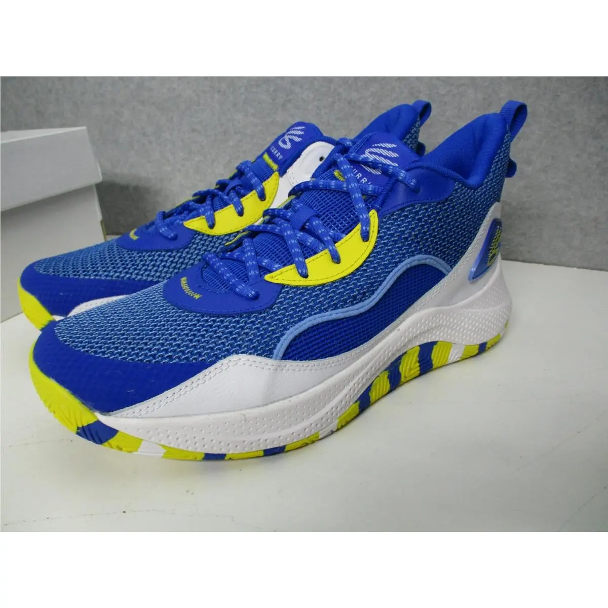 Under Armour shoes - Curry 3Z 24 - Curry - 3027626-044 - Blue/Yellow 1