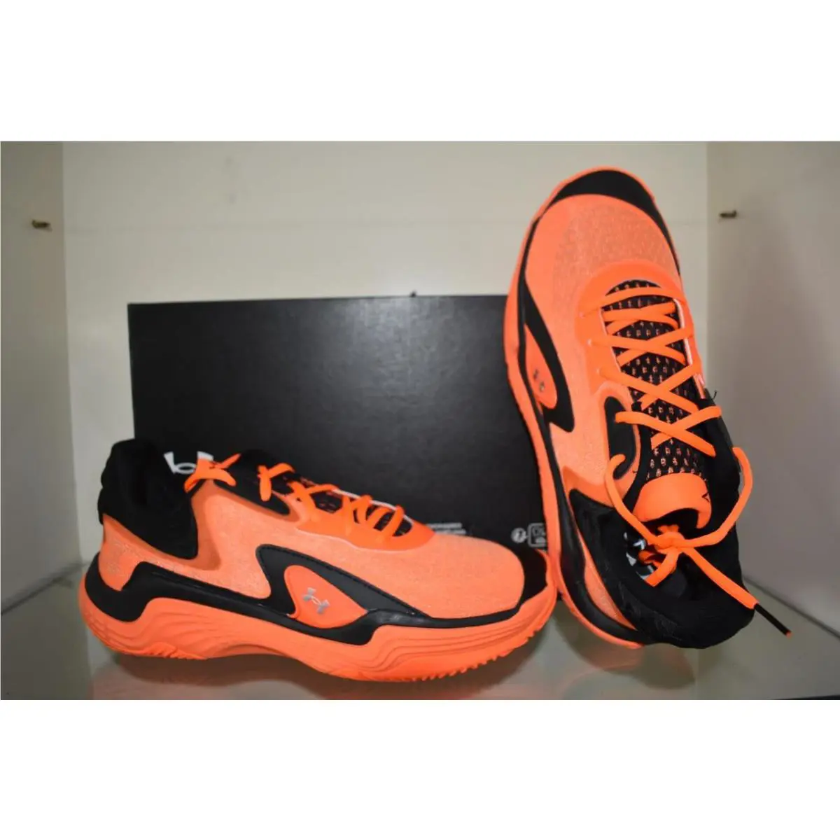 Under Armour shoes - Under Armour Spawn 7 - Spawn - 3028833 001 - Orange (UPC: 197778979758) 0