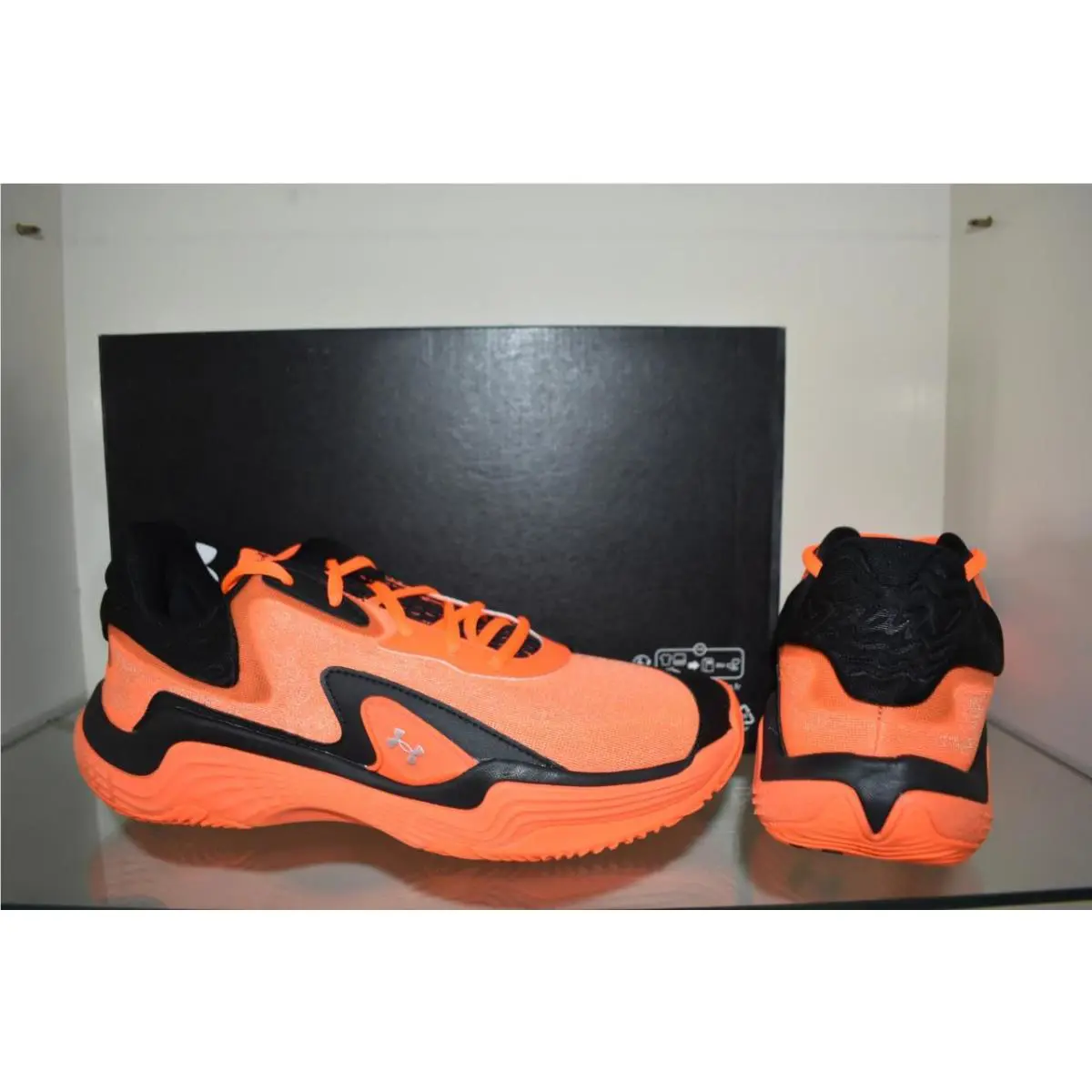 Under Armour shoes - Under Armour Spawn 7 - Spawn - 3028833 001 - Orange (UPC: 197778979758) 1