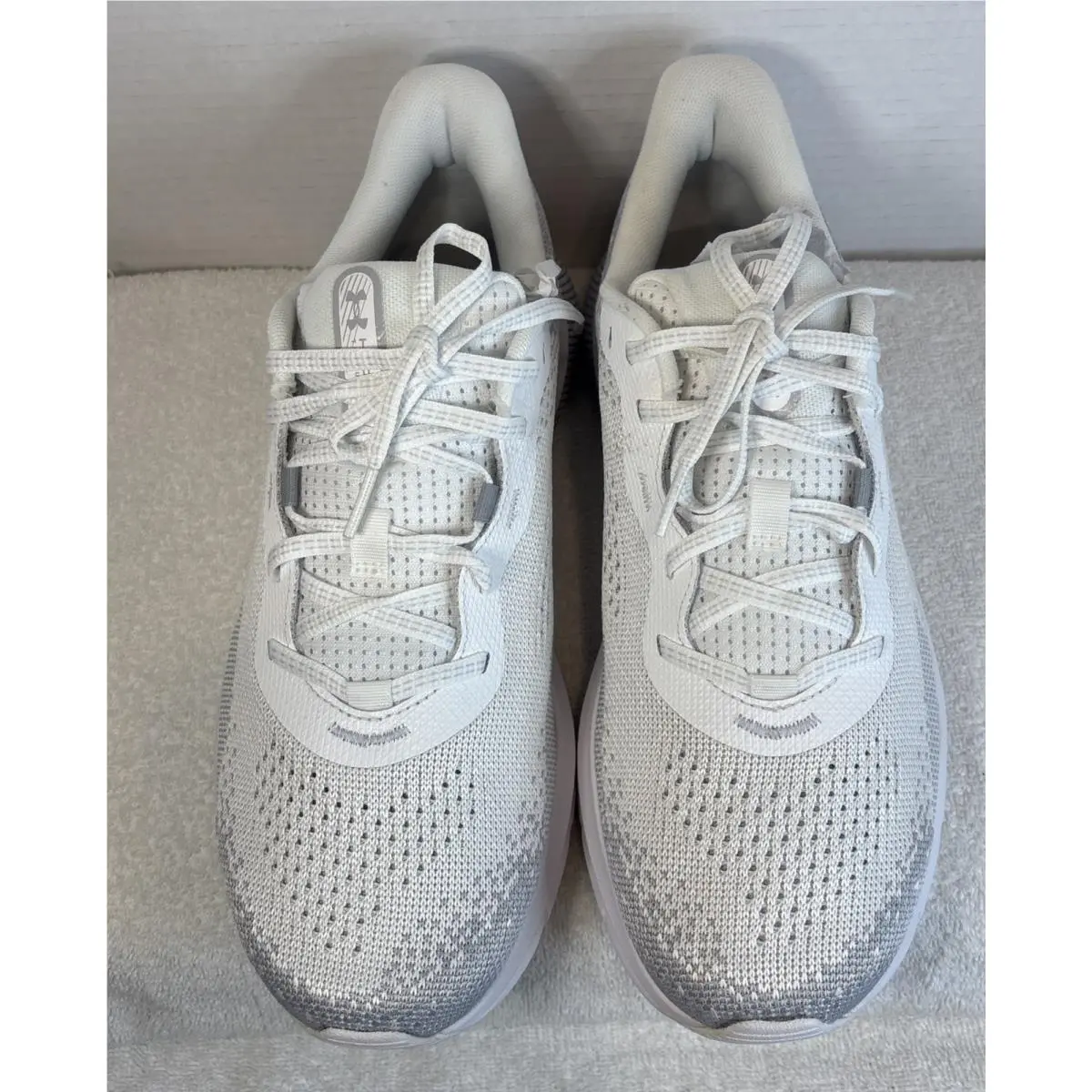 Under Armour shoes - Under Armour Turbulence 2 - Turbulence - 3026525-101 - White & Gray (UPC: 0196883945177) 3
