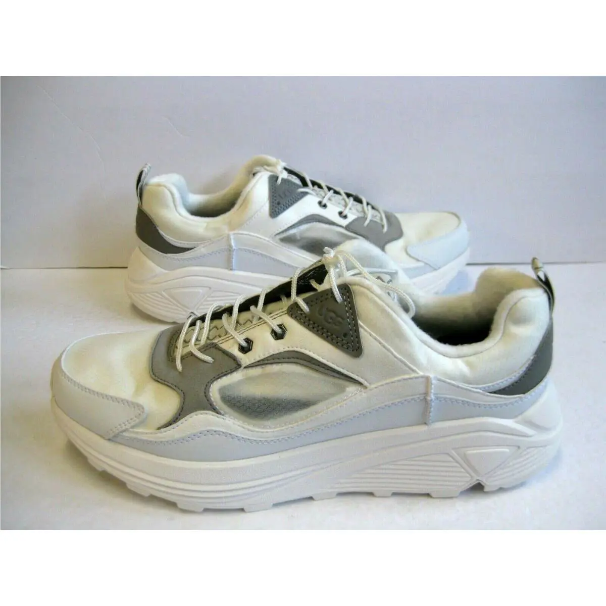 UGG shoes - White 1