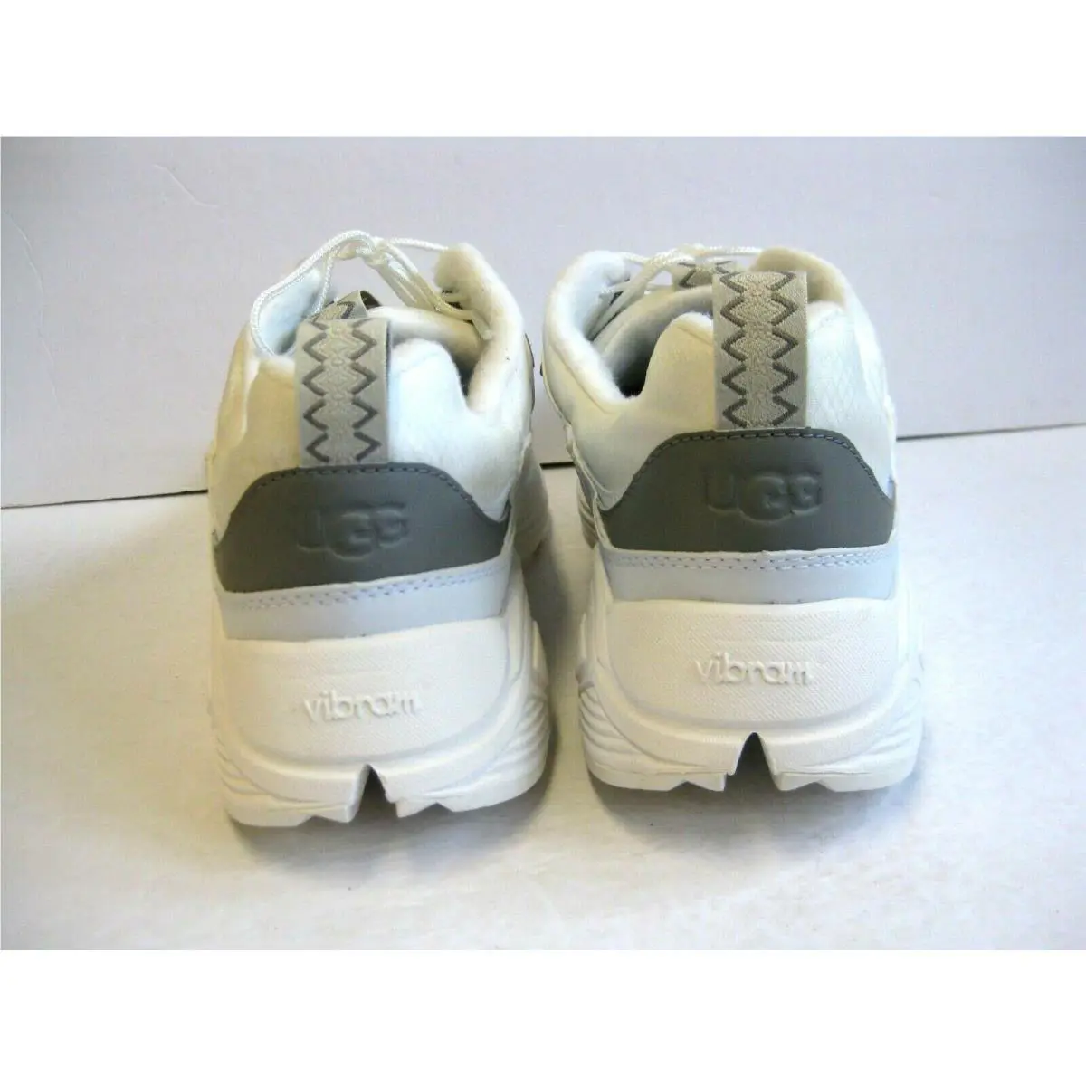 UGG shoes - White 2