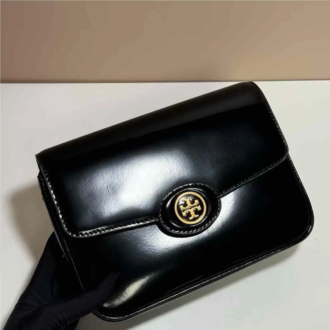 Tory Burch Robinson Spazzolato Convertible Shoulder Bag Black 6x8”