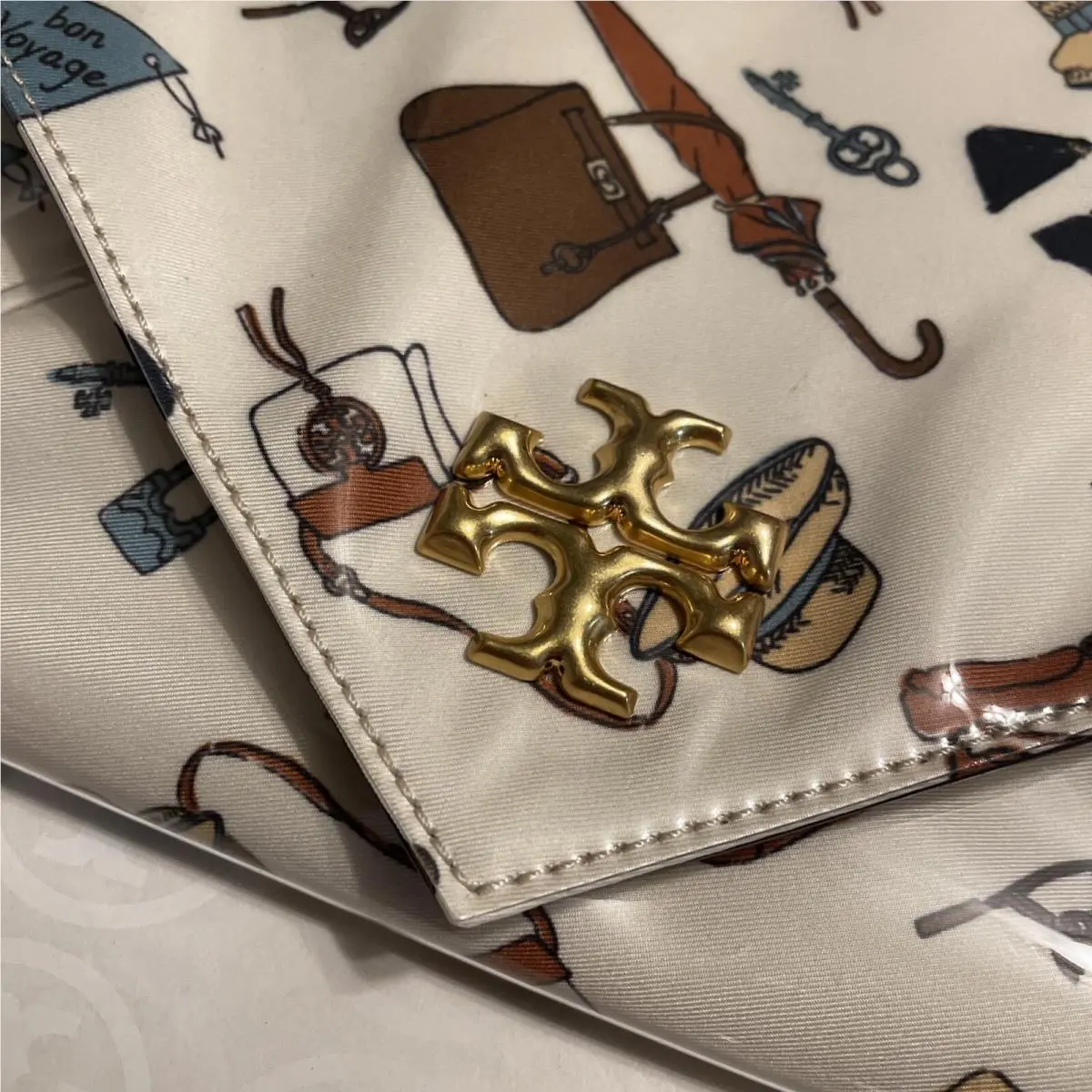 Tory Burch Eye Mask with Pouch Clutch Travel Set