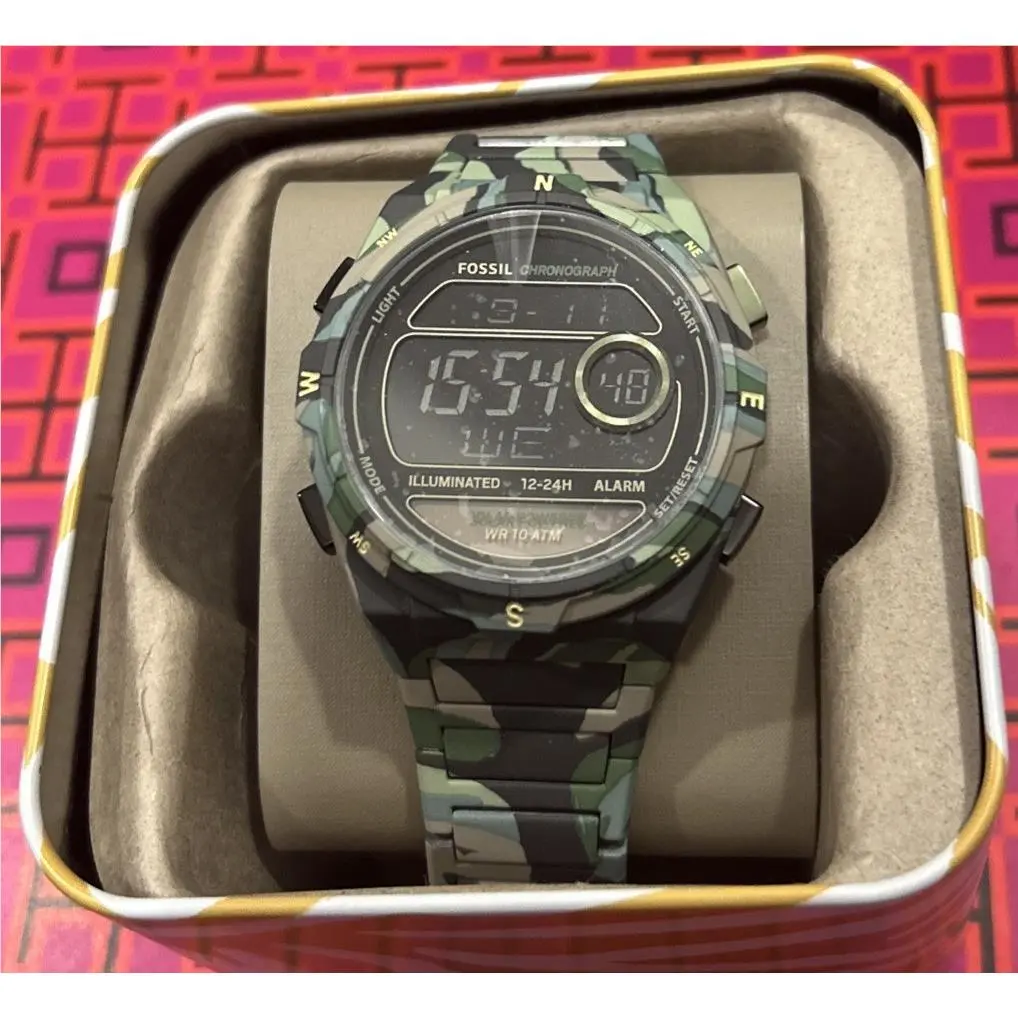 Fossil Everett Solar Powered Camo Stainless Negative Display Men`s Watch FS5894