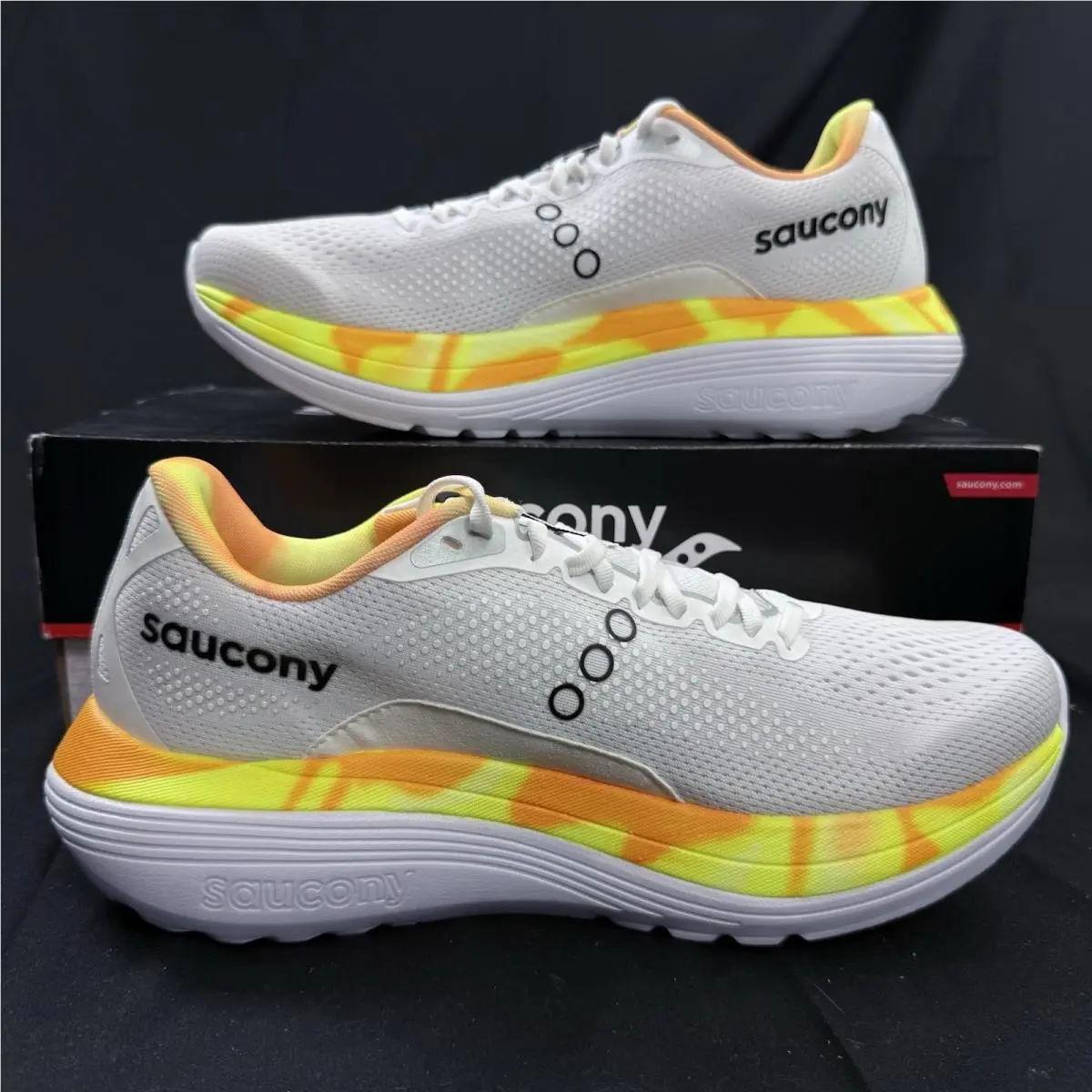Saucony shoes - Saucony Endorphin Trainer - Endorphin Trainer - S20996-130 - White 0