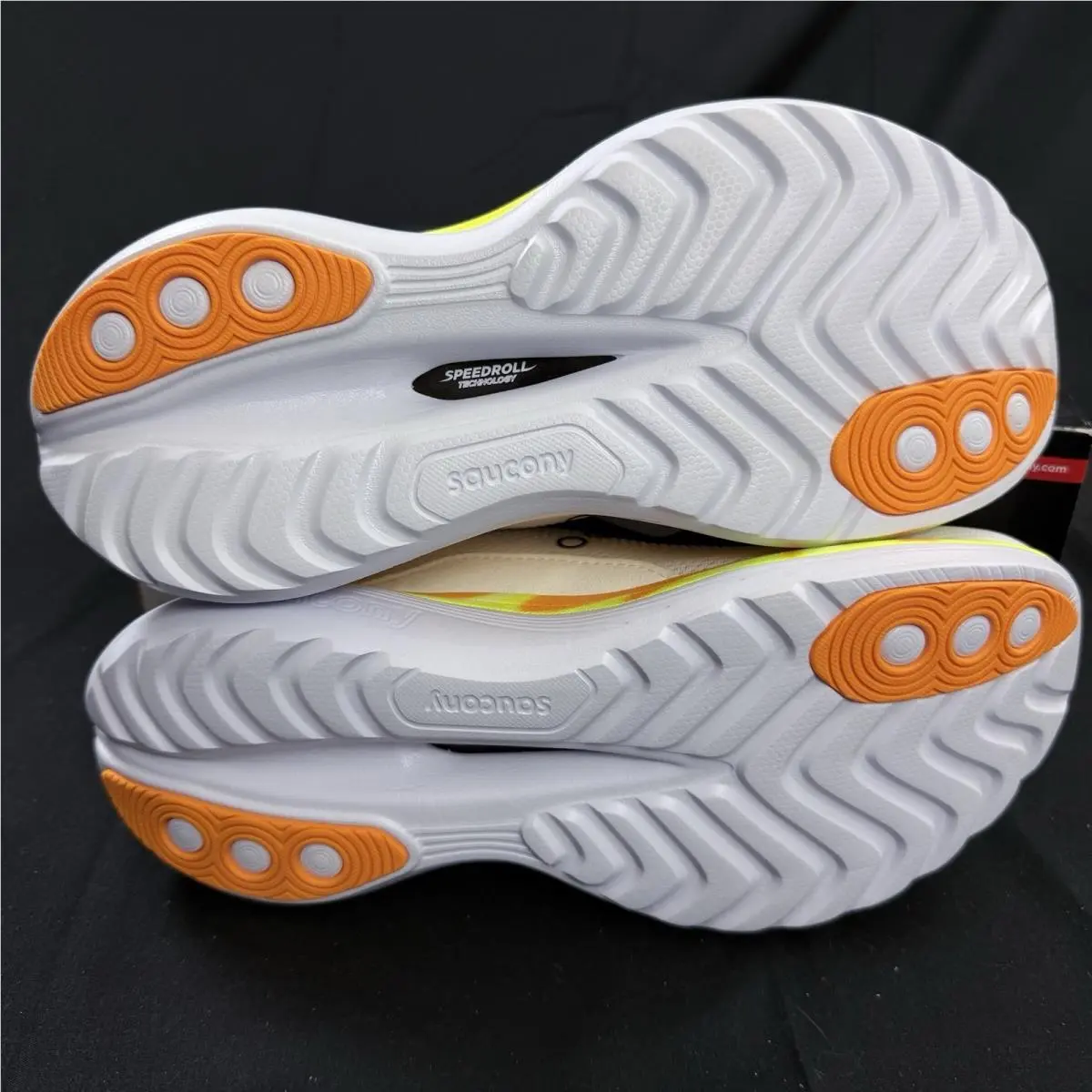 Saucony shoes - Saucony Endorphin Trainer - Endorphin Trainer - S20996-130 - White 4