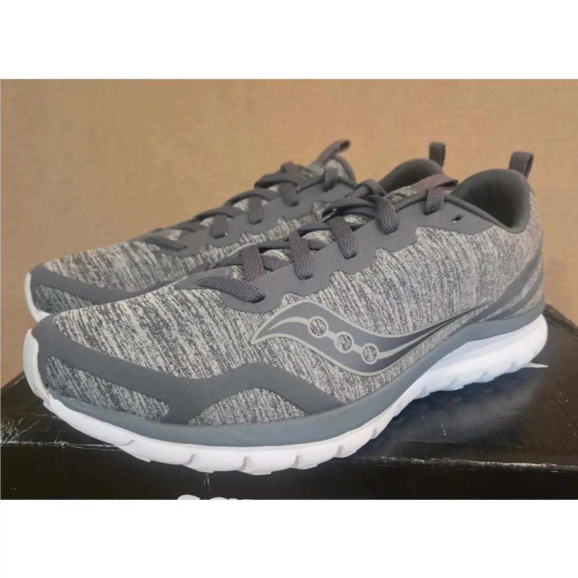 Saucony Men`s Liteform Feel Size: 7.5 Grey Heather S40008-6