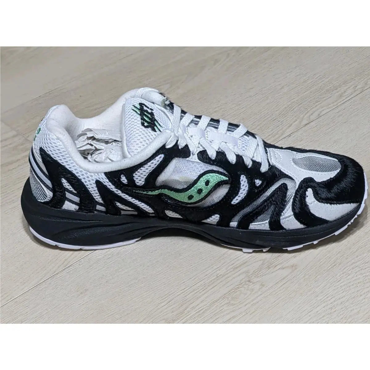 Saucony shoes - Saucony size x Grid Azura 2000 - S70526-1 - White (UPC: 194713790034) 7