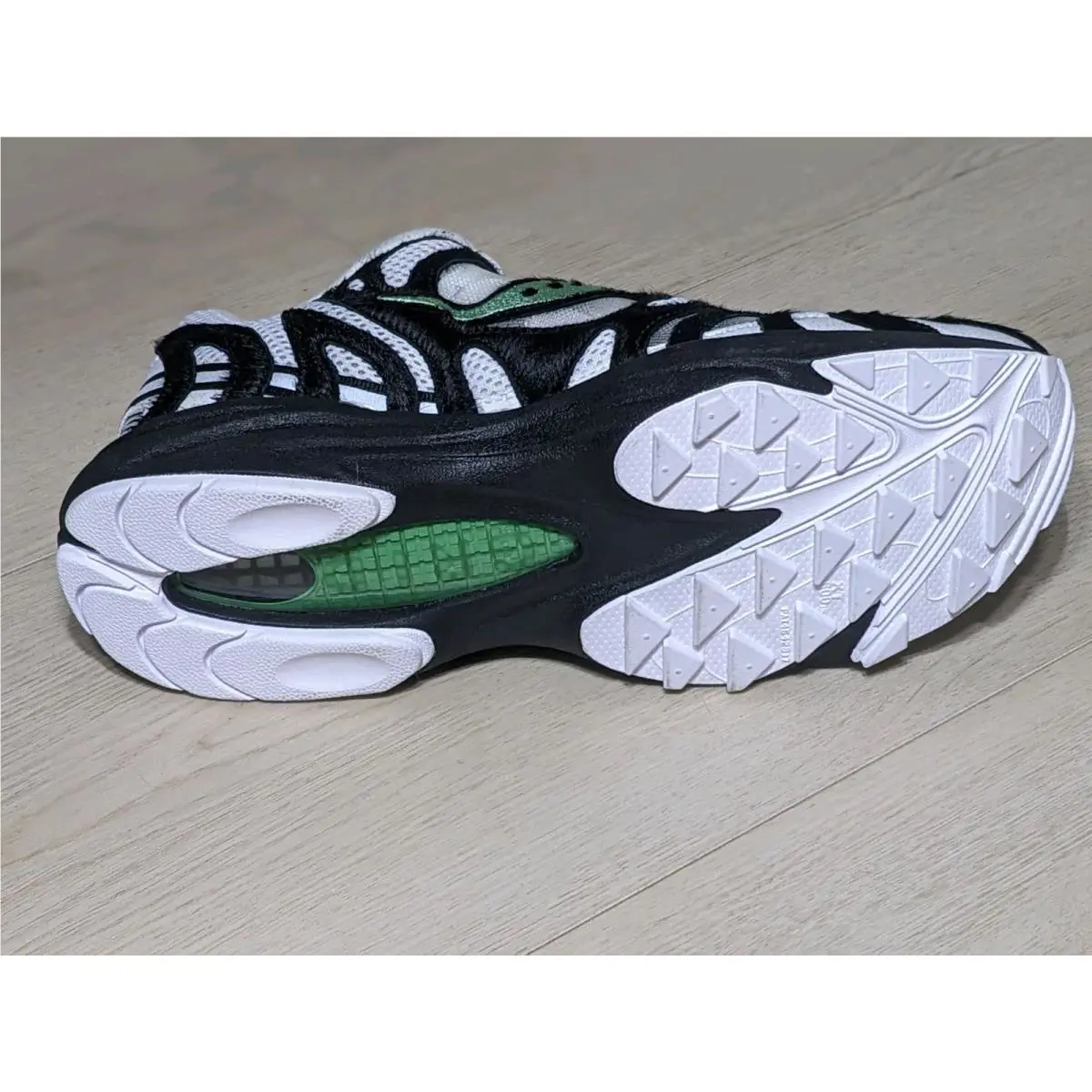 Saucony shoes - Saucony size x Grid Azura 2000 - S70526-1 - White (UPC: 194713790034) 8