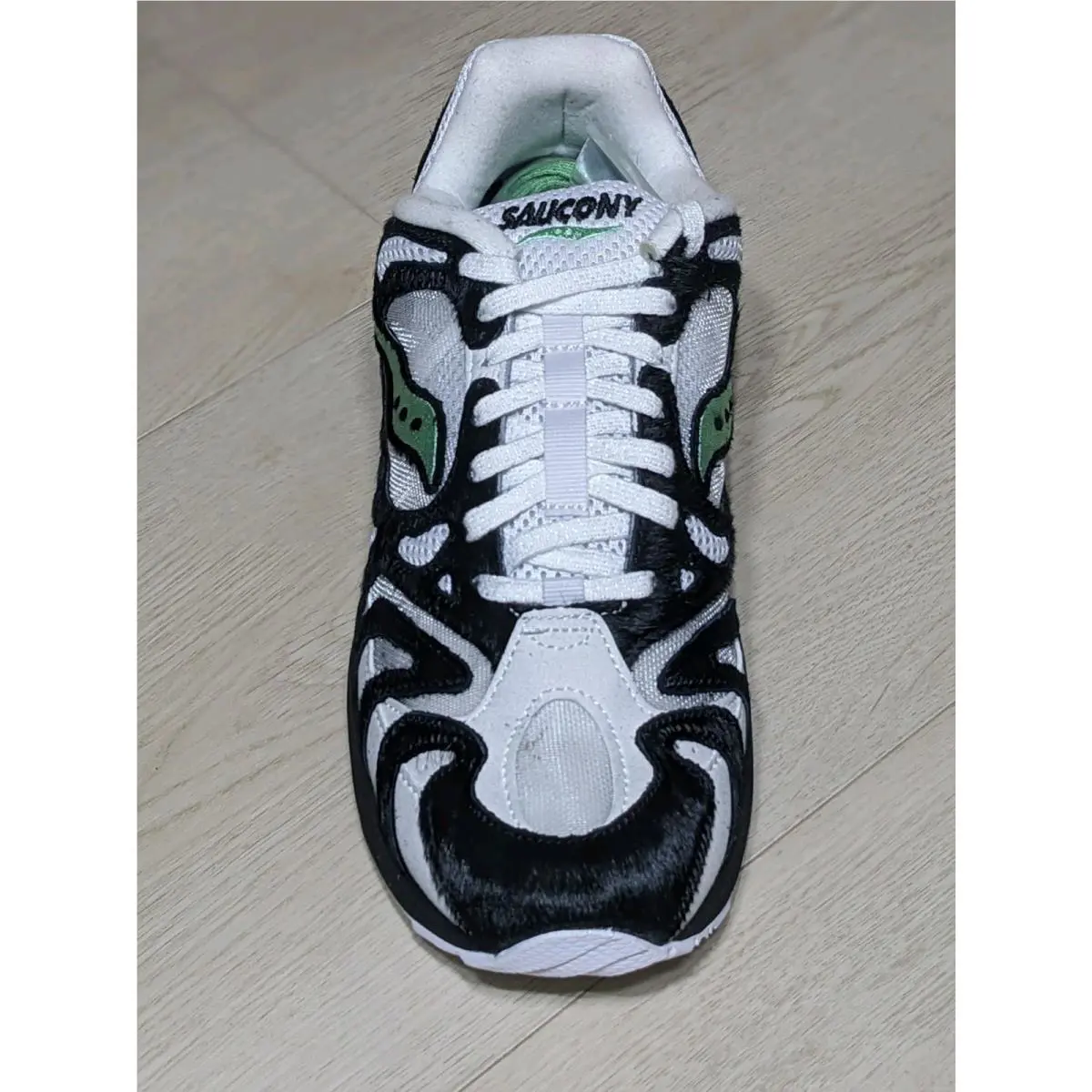 Saucony shoes - Saucony size x Grid Azura 2000 - S70526-1 - White (UPC: 194713790034) 9