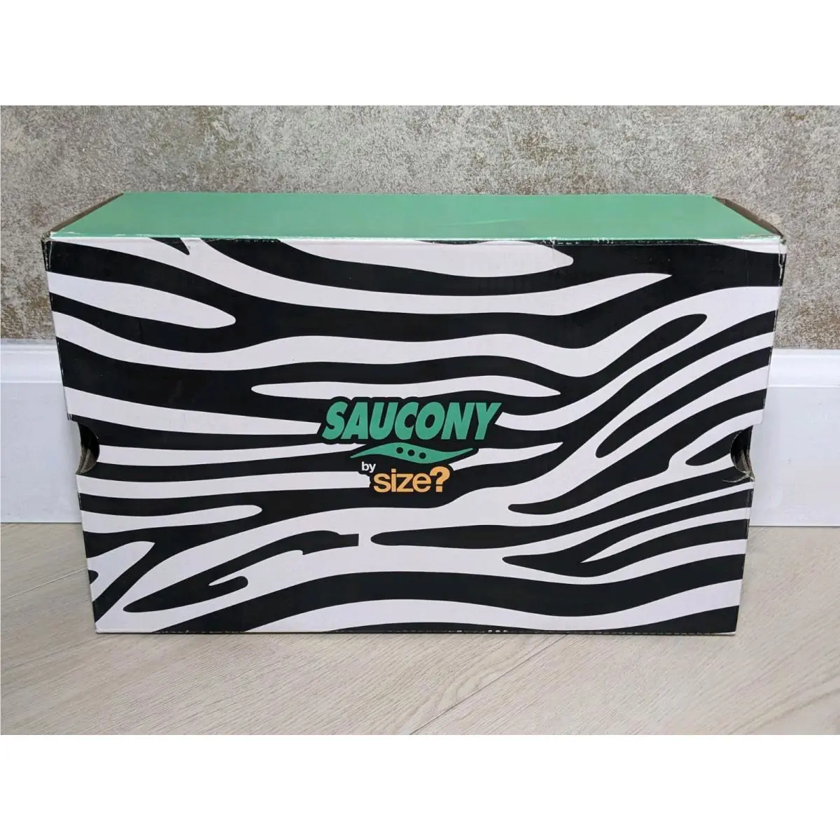 Saucony shoes - Saucony size x Grid Azura 2000 - S70526-1 - White (UPC: 194713790034) 16